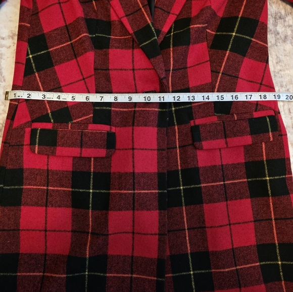 Red/Black Plaid Coat - Picture 6 of 8